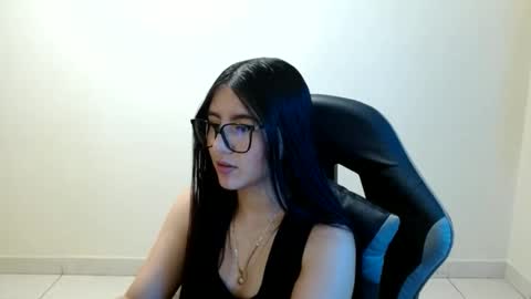Snapshot of sahaliefox_ chatting on 06-07-26, 06:33 Sahaliefox online show from 06-07-26, 06:33
