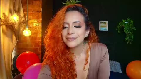 Snapshot of sahra_tayl0r_ chatting on 05-09-26, 03:17 SARA online show from 05-09-26, 03:17