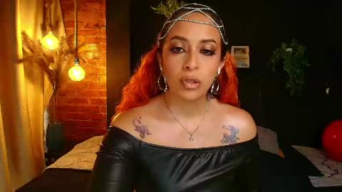 Snapshot of sahra_tayl0r_ chatting on 05-12-26, 04:15 SARA online show from 05-12-26, 04:15