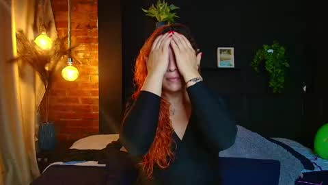 Snapshot of sahra_tayl0r_ chatting on 05-21-26, 11:39 SARA online show from 05-21-26, 11:39