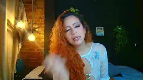 Snapshot of sahra_tayl0r_ chatting on 06-10-26, 02:38 SARA online show from 06-10-26, 02:38