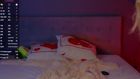 Snapshot of saillise chatting on 01-29-25, 11:14 Sofia online show from 01-29-25, 11:14