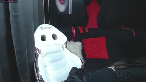 Snapshot of sailor_moon07 chatting on 12-21-24, 03:47 sailor online show from 12-21-24, 03:47