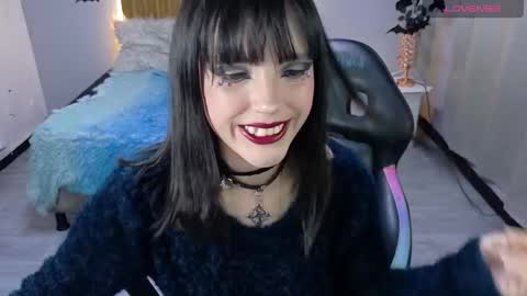 Snapshot of sailor_moon07 chatting on 10-08-25, 05:05 sailor online show from 10-08-25, 05:05