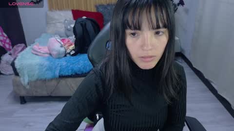 Snapshot of sailor_moon07 chatting on 10-12-25, 04:44 sailor online show from 10-12-25, 04:44