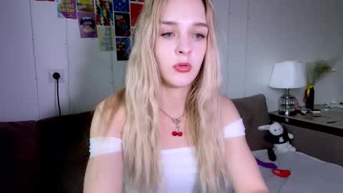 Sofia online show from 10-13-25, 02:17