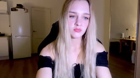 Sofia online show from 10-15-25, 07:03