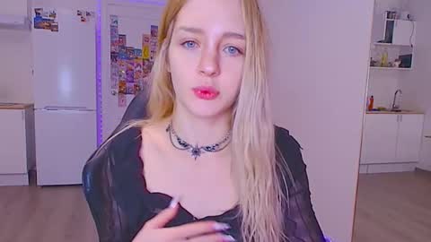 Sofia online show from 02-08-26, 01:53