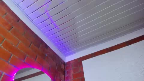 sainix_ online show from 10-04-25, 02:42