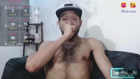 Snapshot of saint_castle chatting on 02-14-26, 04:09 Saint Castle online show from 02-14-26, 04:09