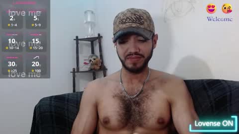 Snapshot of saint_castle chatting on 02-23-26, 03:53 Saint Castle online show from 02-23-26, 03:53