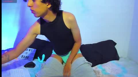 Snapshot of saint_dark chatting on 10-15-25, 02:50 saint_dark online show from 10-15-25, 02:50