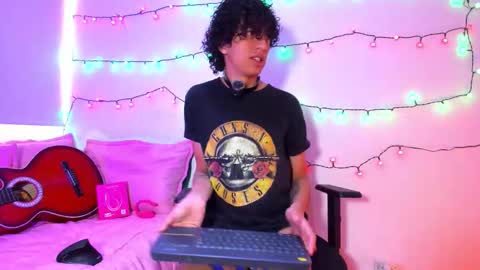 saint_dark online show from 12-20-25, 02:13