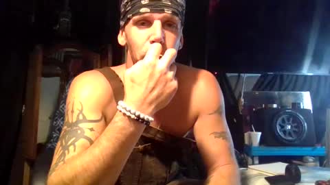 Snapshot of saintchriss chatting on 10-31-25, 07:20 saintchriss online show from 10-31-25, 07:20