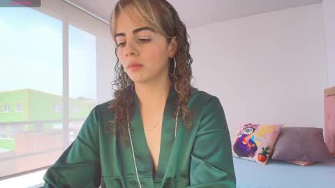 Snapshot of sairy_ chatting on 03-08-25, 05:43 sairy_ online show from 03-08-25, 05:43