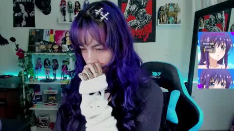 Snapshot of sakaexxx chatting on 11-29-25, 12:41 online show from 11-29-25, 12:41