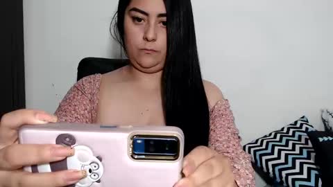 Snapshot of sakhmett chatting on 03-04-25, 03:55 Sarah online show from 03-04-25, 03:55