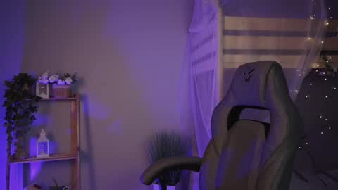 Snapshot of sakurabliss chatting on 10-20-25, 04:51 sakurabliss online show from 10-20-25, 04:51