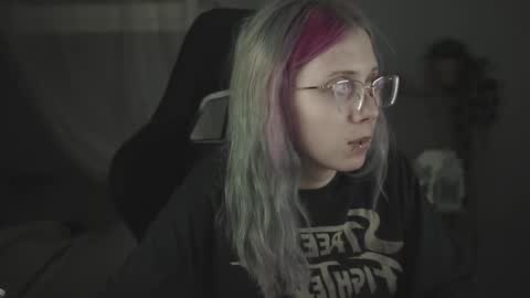 Snapshot of sakurabliss chatting on 11-24-25, 10:04 sakurabliss online show from 11-24-25, 10:04