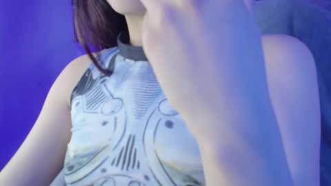 Snapshot of sakuramoss chatting on 10-19-25, 05:30 Sakura Moss online show from 10-19-25, 05:30