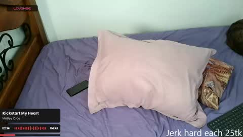 Snapshot of salemqueer_ chatting on 05-31-26, 12:34 Sam online show from 05-31-26, 12:34