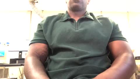 Snapshot of salgozzi chatting on 09-20-25, 11:00 Cum Hanks online show from 09-20-25, 11:00