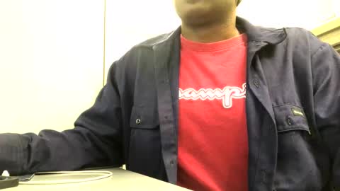 Snapshot of salgozzi chatting on 09-29-25, 03:28 Cum Hanks online show from 09-29-25, 03:28