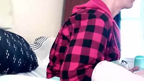 Snapshot of salis1981 chatting on 02-06-25, 06:46 salis1981 online show from 02-06-25, 06:46