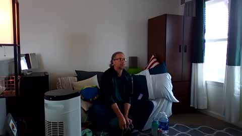 Snapshot of salis1981 chatting on 03-06-25, 06:16 salis1981 online show from 03-06-25, 06:16