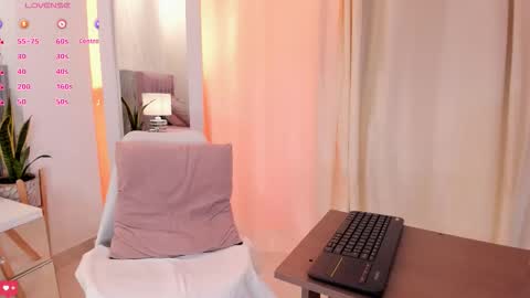 Silvia online show from 02-21-26, 01:01