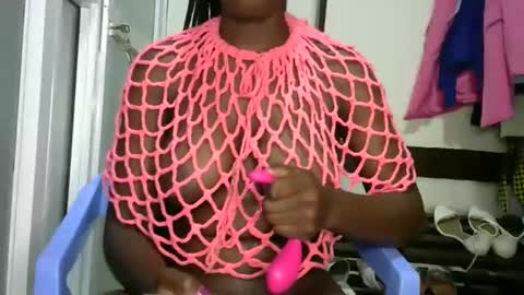 sally_beauty2023 online show from 02-17-25, 03:20