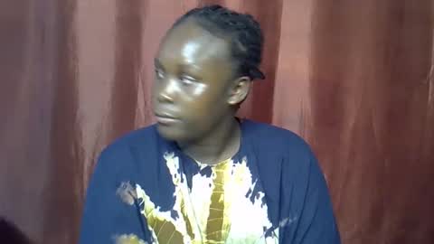 Snapshot of sally_bee1 chatting on 05-07-26, 09:25 sally_bee1 online show from 05-07-26, 09:25