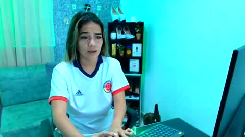 Snapshot of sally_ricci chatting on 09-10-25, 11:43 sally_ricci online show from 09-10-25, 11:43