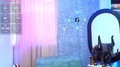 Snapshot of sally_ricci chatting on 10-15-25, 11:54 sally_ricci online show from 10-15-25, 11:54