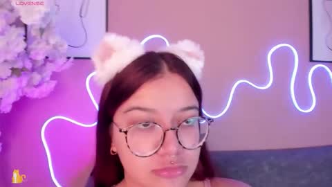  Sally White  online show from 12-17-25, 03:12