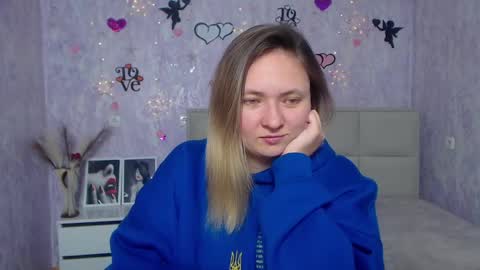 Snapshot of sallyverda chatting on 02-18-25, 03:10 Sally online show from 02-18-25, 03:10