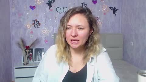 Snapshot of sallyverda chatting on 02-19-25, 10:20 Sally online show from 02-19-25, 10:20