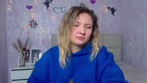 Snapshot of sallyverda chatting on 02-20-25, 08:03 Sally online show from 02-20-25, 08:03