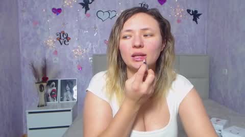 Snapshot of sallyverda chatting on 02-21-25, 10:59 Sally online show from 02-21-25, 10:59