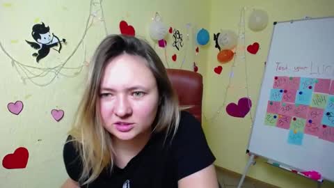 Snapshot of sallyverda chatting on 02-22-25, 07:03 Sally online show from 02-22-25, 07:03