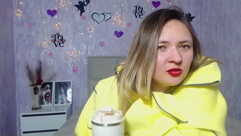 Snapshot of sallyverda chatting on 02-26-25, 12:49 Sally online show from 02-26-25, 12:49