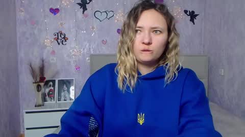 Snapshot of sallyverda chatting on 02-26-25, 06:54 Sally online show from 02-26-25, 06:54