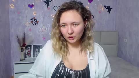 Snapshot of sallyverda chatting on 02-27-25, 01:38 Sally online show from 02-27-25, 01:38