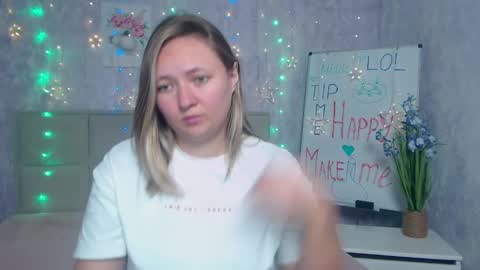 Snapshot of sallyverda chatting on 09-08-25, 05:56 Sally online show from 09-08-25, 05:56