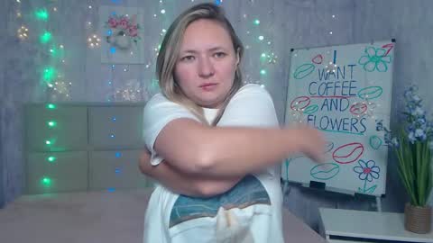 Snapshot of sallyverda chatting on 09-11-25, 06:08 Sally online show from 09-11-25, 06:08