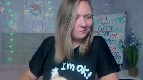 Snapshot of sallyverda chatting on 09-12-25, 06:08 Sally online show from 09-12-25, 06:08