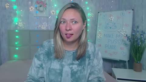 Snapshot of sallyverda chatting on 10-06-25, 06:16 Sally online show from 10-06-25, 06:16