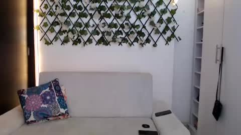 Salome online show from 09-10-25, 08:31