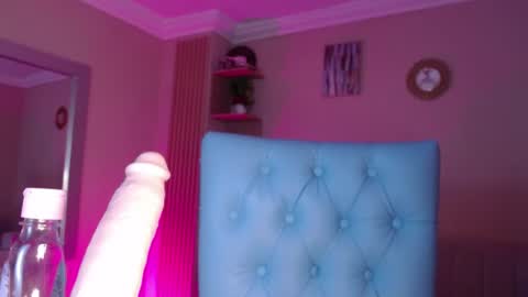 Snapshot of salome__2002 chatting on 07-28-26, 06:20 salome__2002 online show from 07-28-26, 06:20