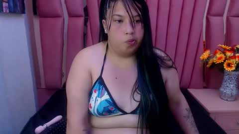 salome_curvy_ online show from 11-05-25, 05:02